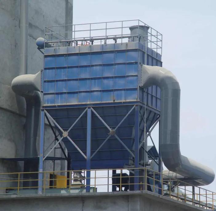 6萬風量塑燒板除塵器價格解析及在污泥處理設(shè)備中的應用