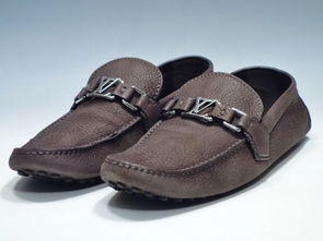 日本鞋履購物全攻略 代購、新品價(jià)格、二手市場與熱門商品